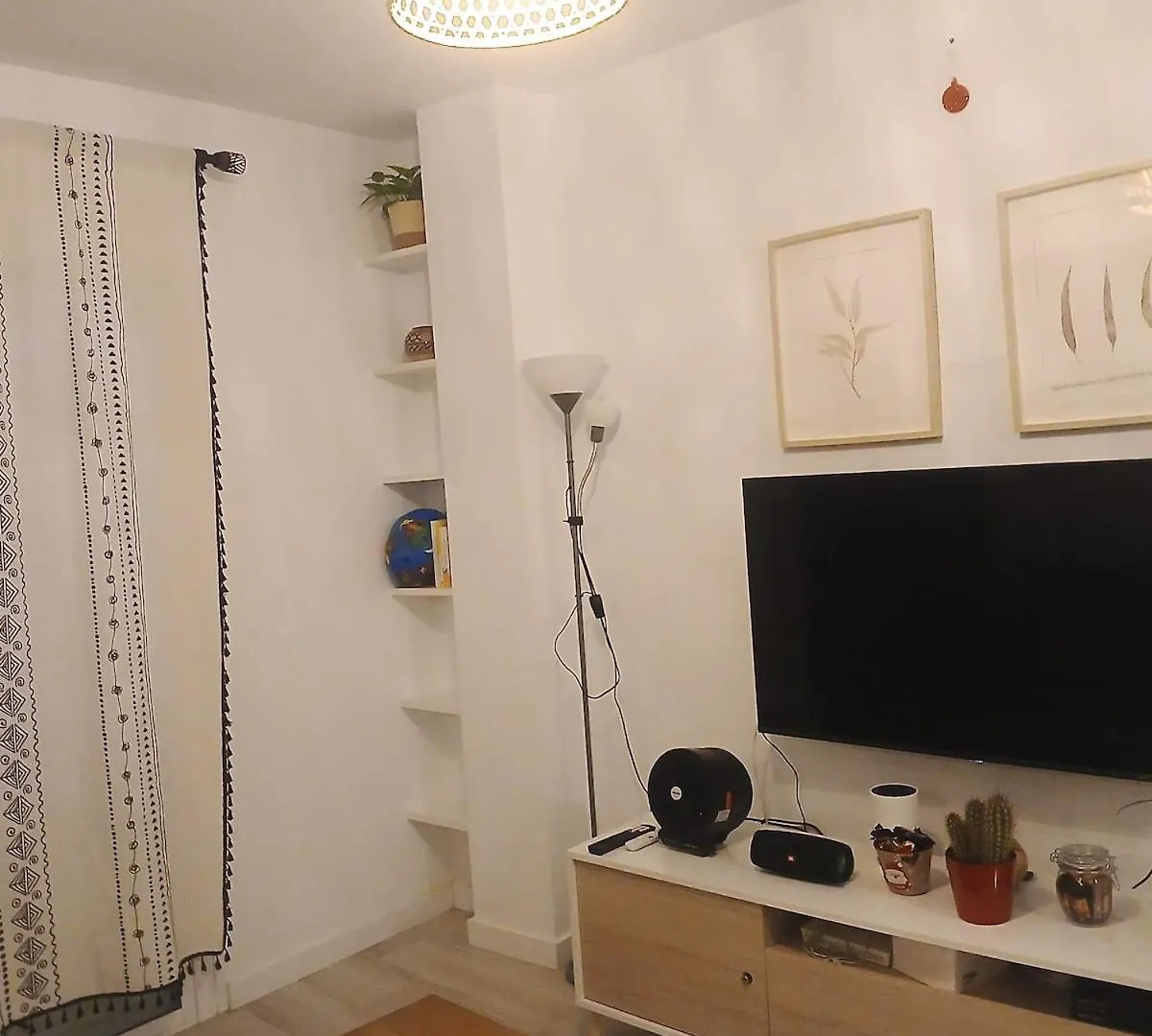 Bright Apartment In Malaga 0*,